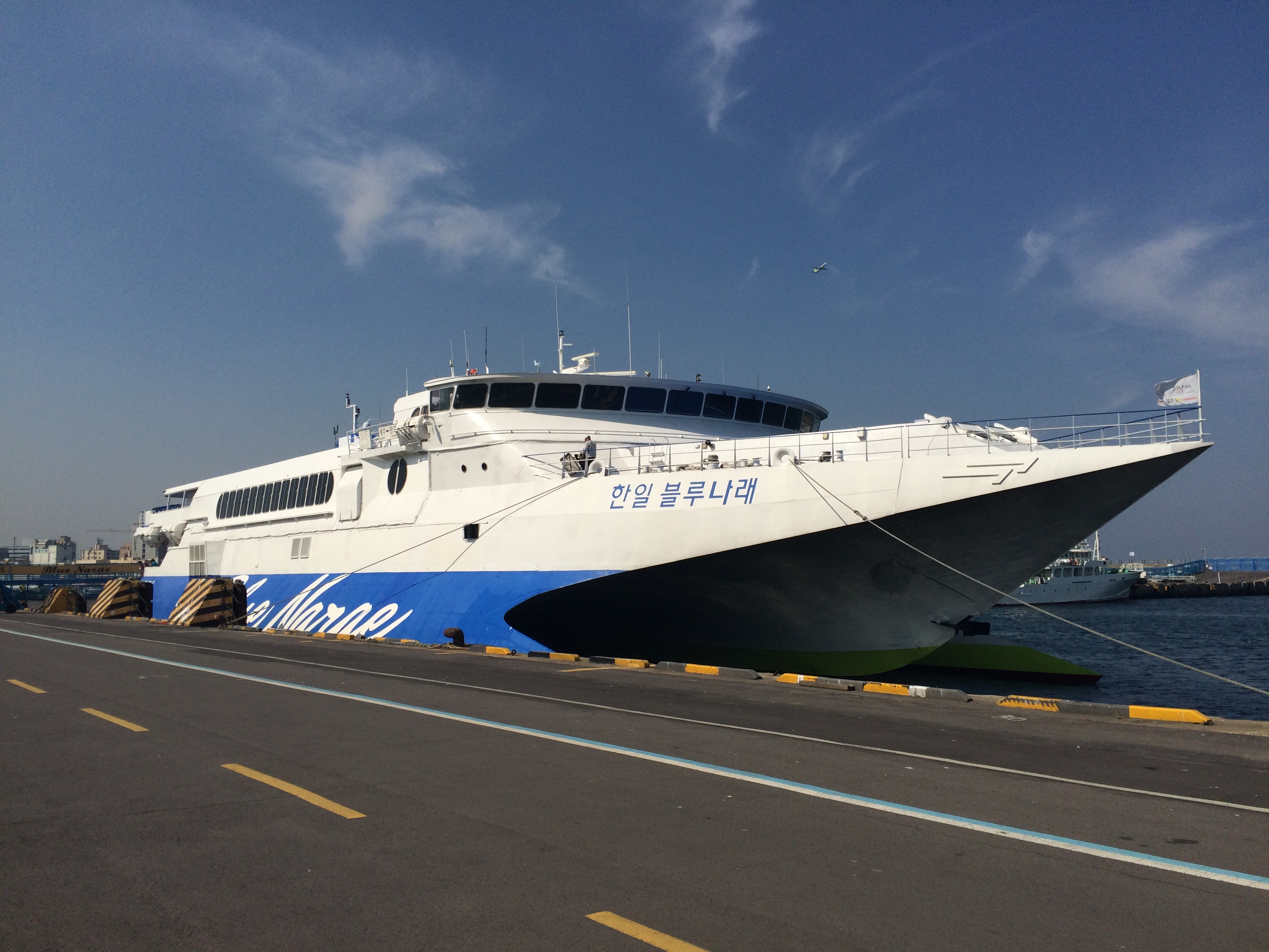 De snelle ferry naar Jeju 