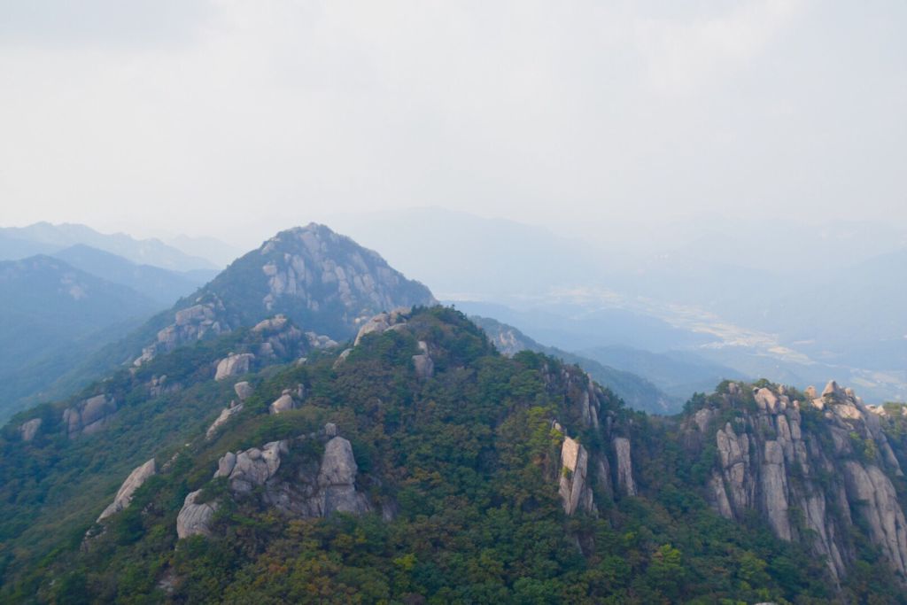 Uitzicht over Songnisan National Park